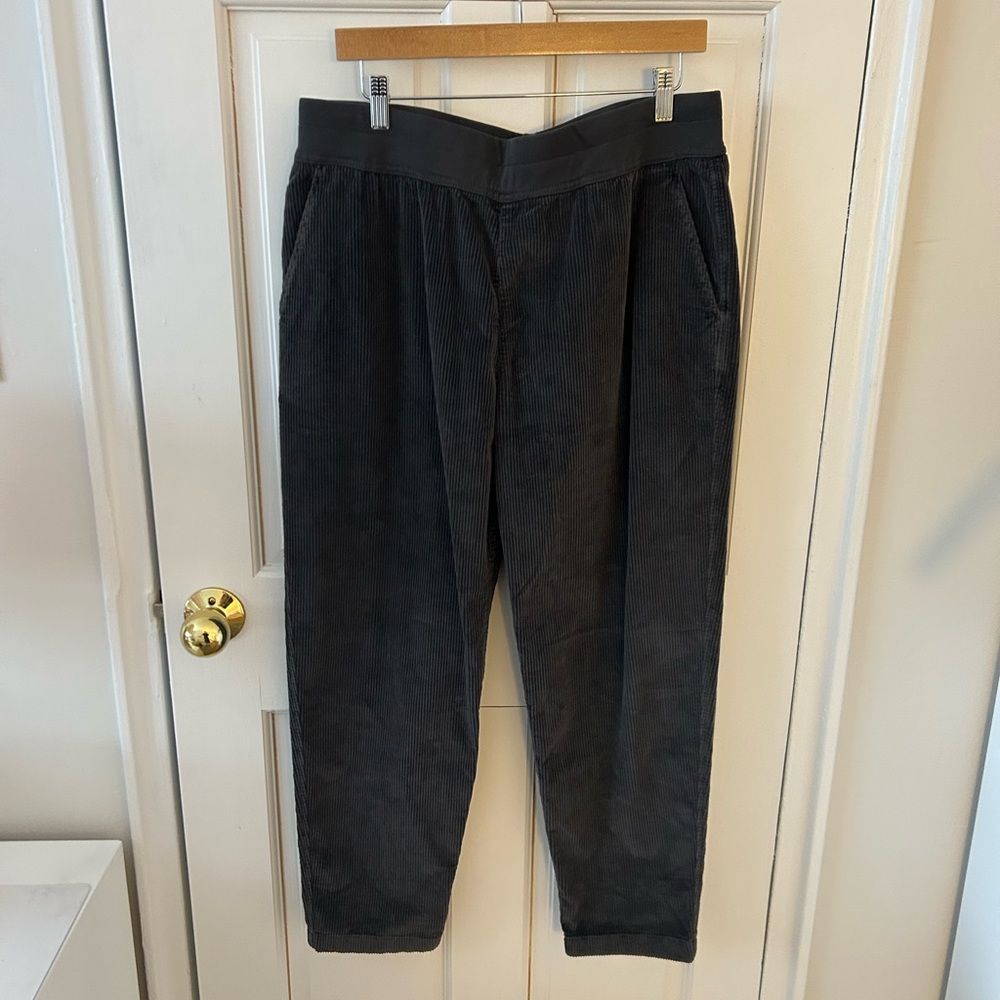 FINAL PRICE. Women’s Grey Corduroy Pants